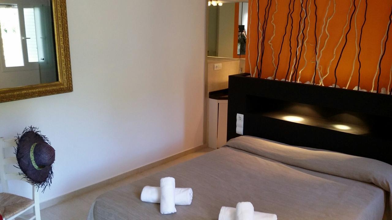 Apartamentos Colomar Santa Eularia des Riu Eksteriør billede
