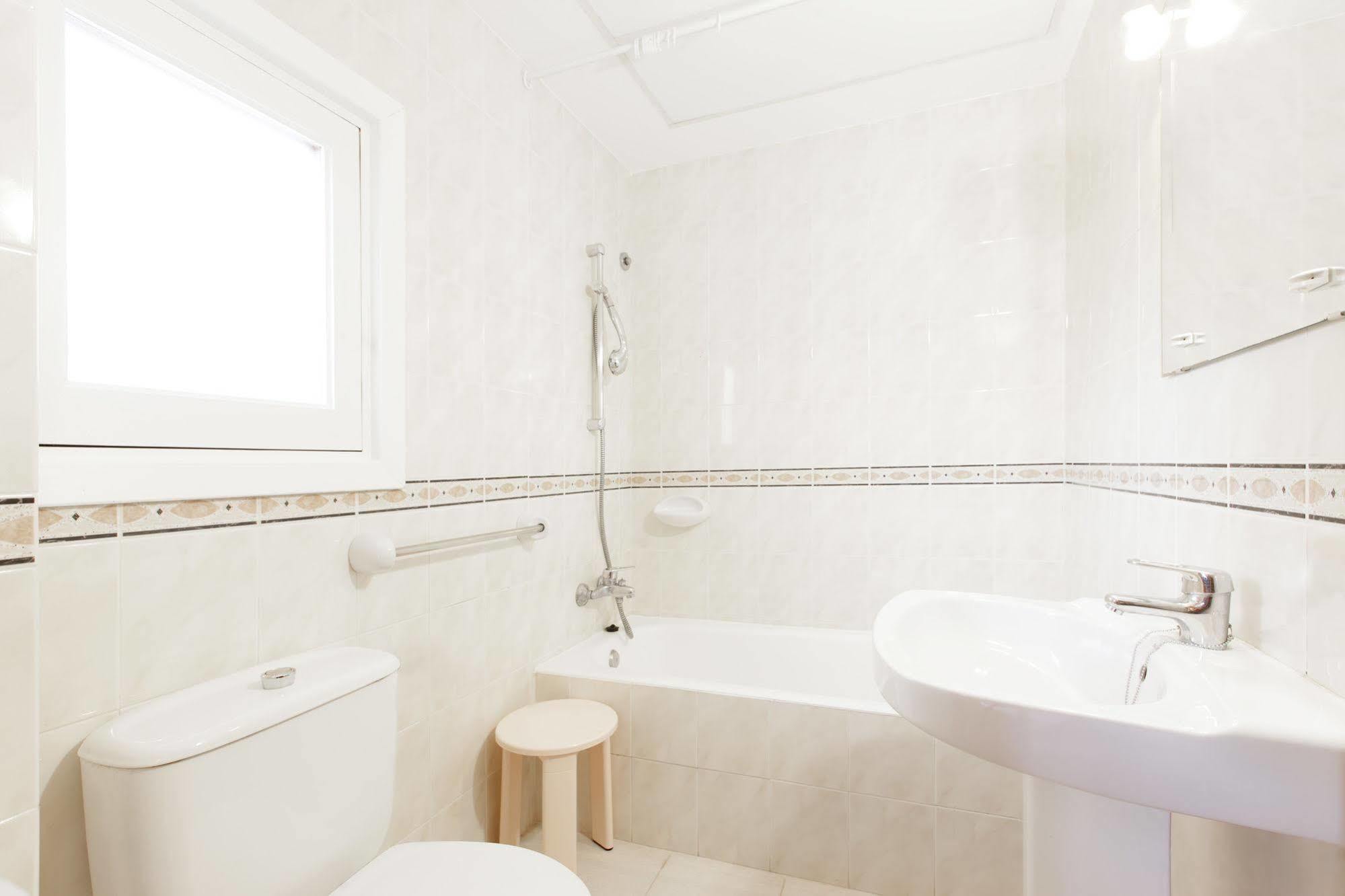 Apartamentos Colomar Santa Eularia des Riu Eksteriør billede