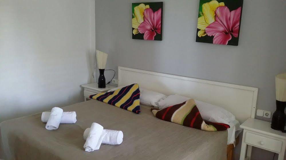 Apartamentos Colomar Santa Eularia des Riu Eksteriør billede